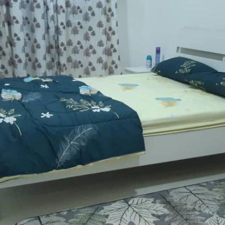 Debayu Homestay With Free Parking At Setia Alam Shah Alam Esterno foto