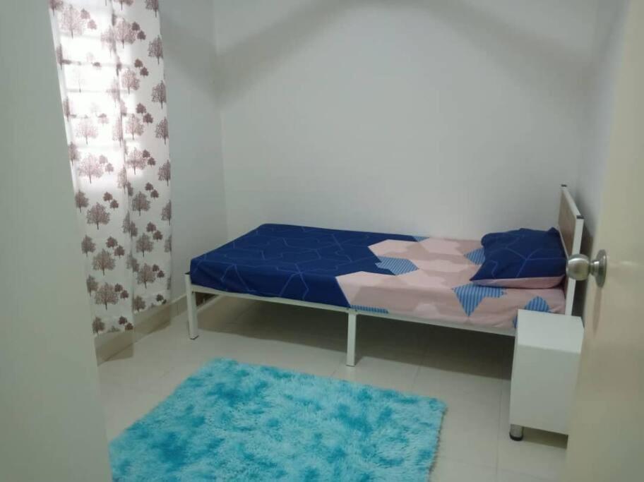 Debayu Homestay With Free Parking At Setia Alam Shah Alam Esterno foto